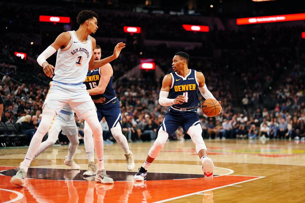 向国际舞台 向国际舞台