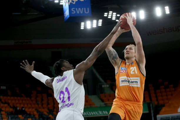 一些国际青 一些国际青